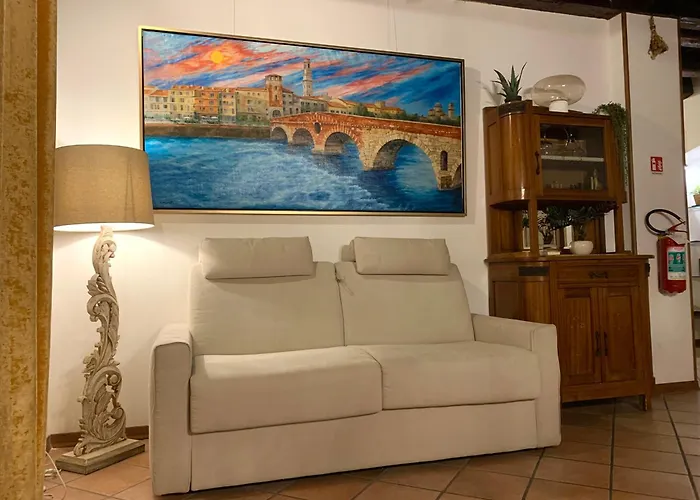 Casa Al Teatro